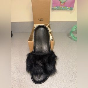 UGG Treadlite women’s size 6 … New in Box